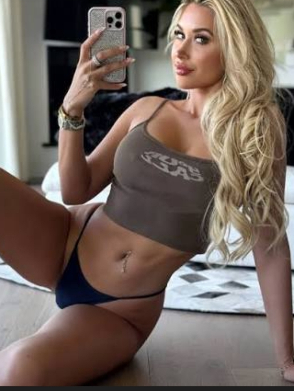 Rare, Brandy Melville “Your Call” Sexy Brown Cropped Tank Top, Size XS